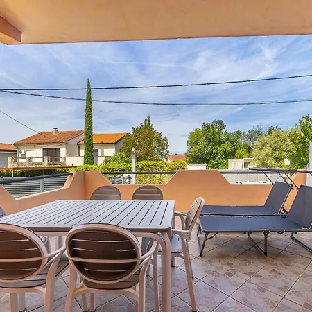 Guest house Bellona 3*
