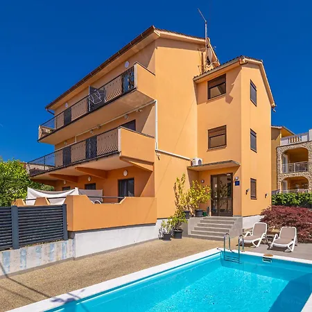 Bellona 3* Malinska