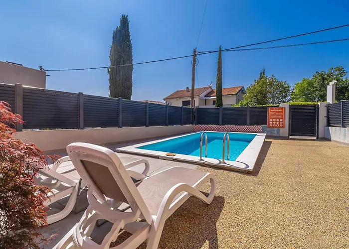 Pensionat Bellona 3*