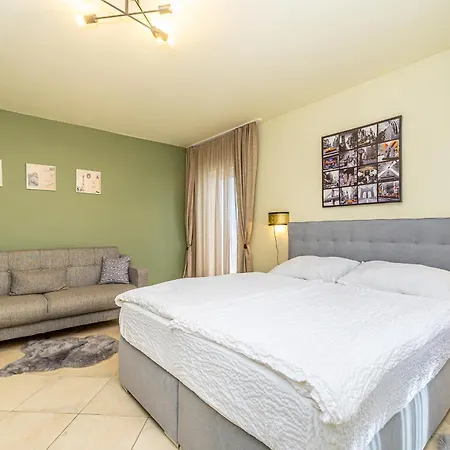 Bellona 3* Malinska